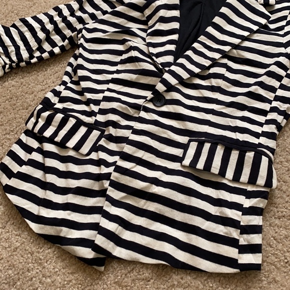 Monteau Los Angeles Women’s Blazer - Picture 4 of 6